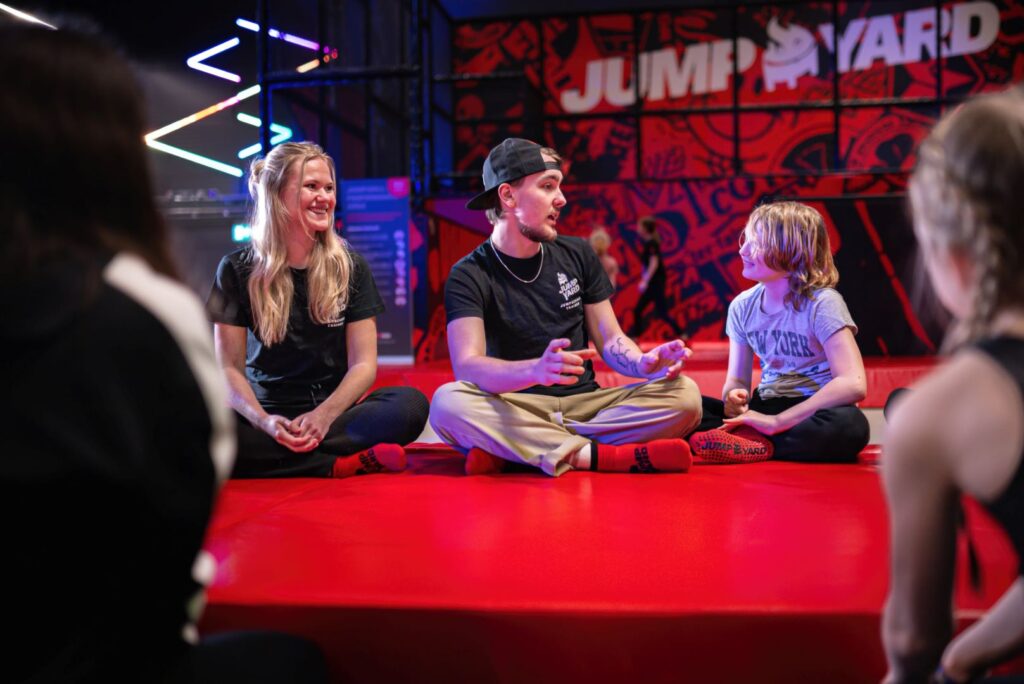 Lär dig att hoppa trampolin i Helsingborg med JumpYard PY & Guide