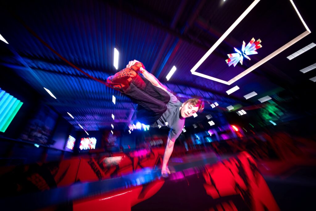 Parkour trick i JumpYard Täby Arninge